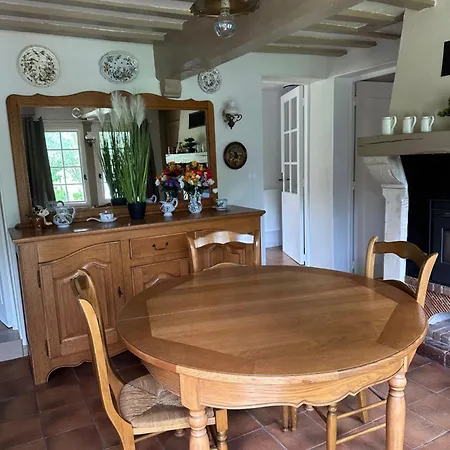 Petite Chaumiere